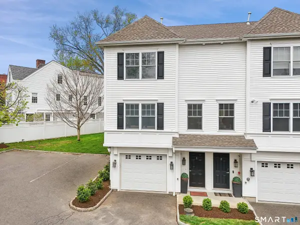 18 Stone Avenue #1, Greenwich, CT 06830