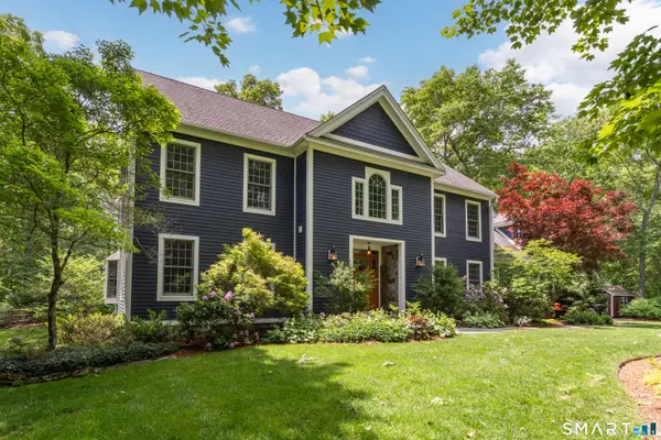 46 Laurel Cliffs Road, Guilford, CT 06437