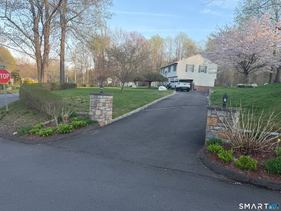 2 Ken Oaks Drive, Danbury, CT 06810 - #2