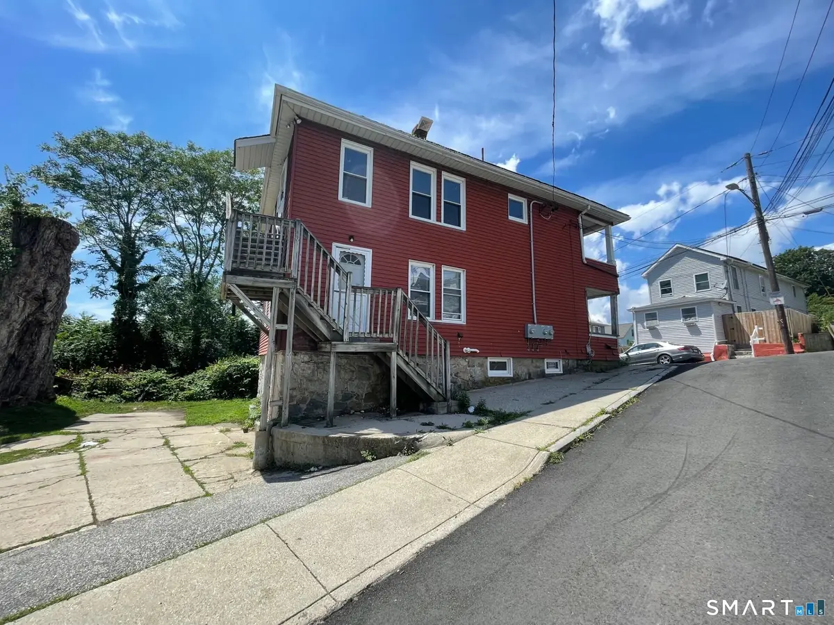 30 Chappell Street, New London, CT 06320 - #1