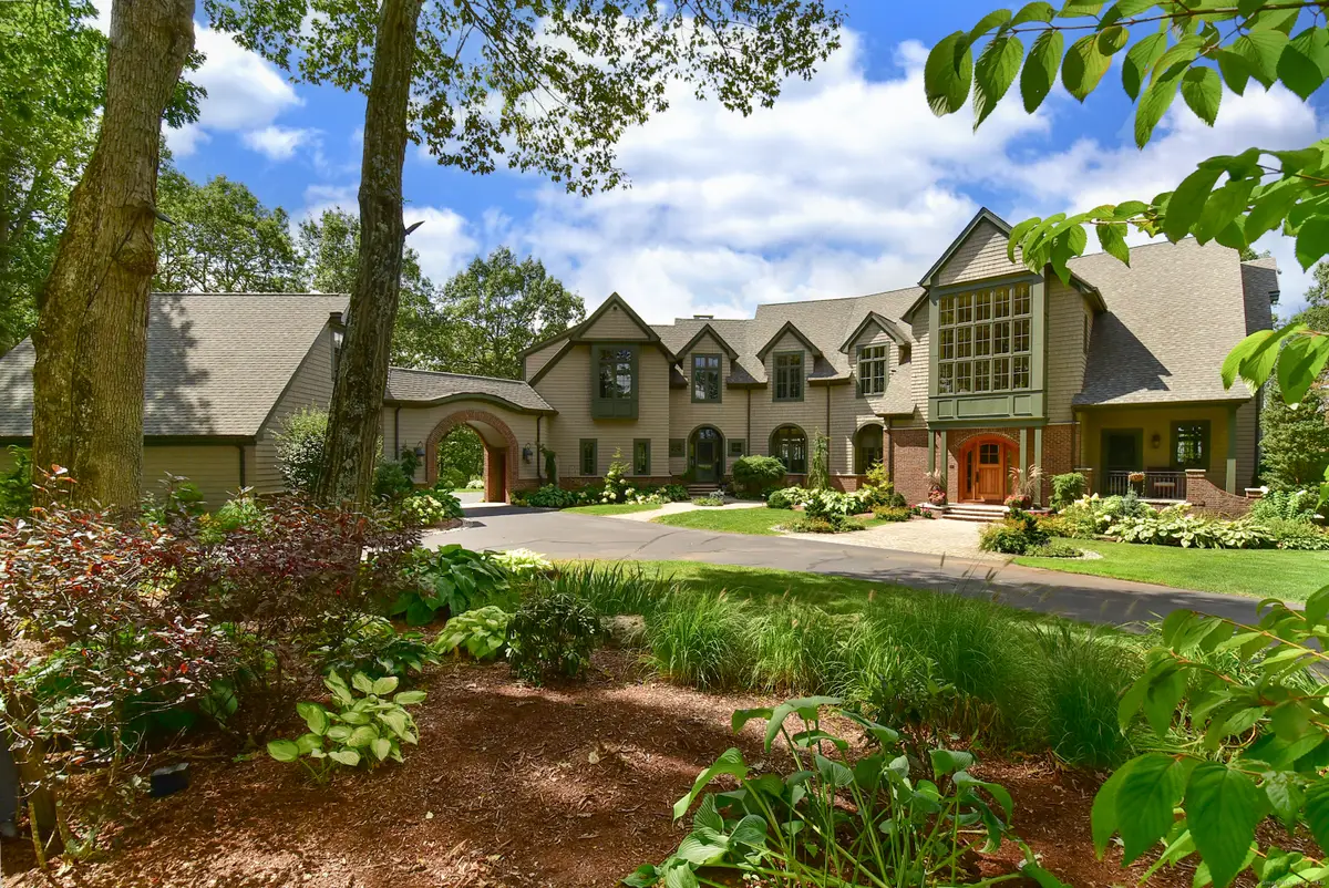 6 Setting Sun Trail, Ellington, CT 06029 - #1