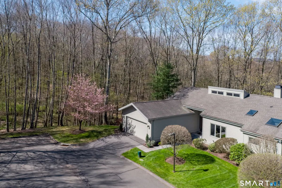 7 Shirecrest, Avon, CT 06001 - #1