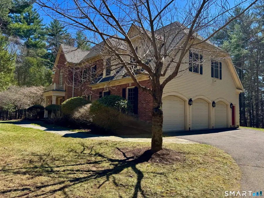 16 Brownstone Turn, Weatogue, CT 06089 - #2