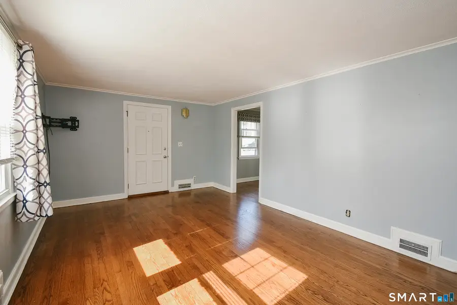 35 Sequin Street, Hartford, CT 06106 - #3
