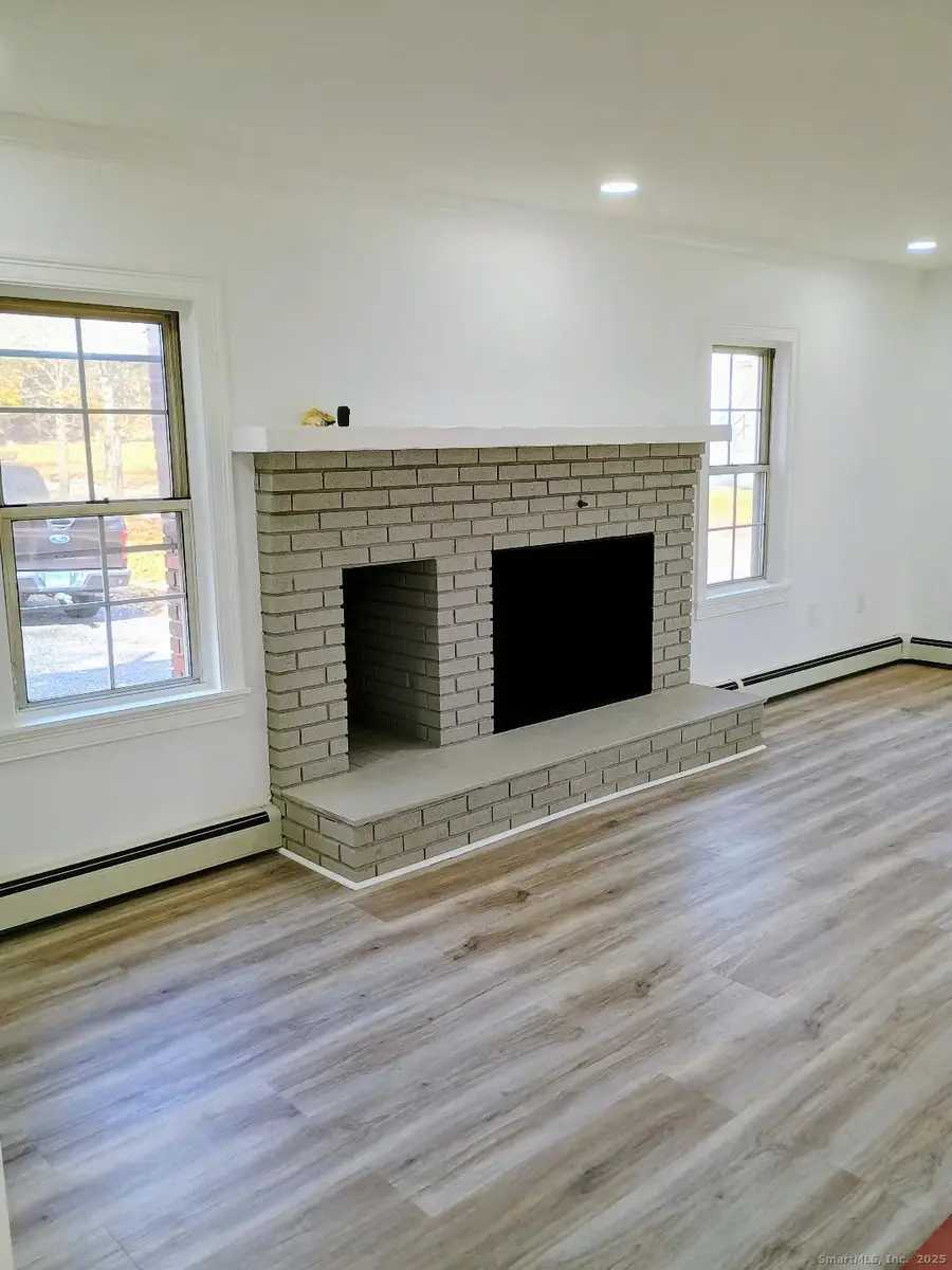 633 Wauregan Road, Brooklyn, CT 06234 - #3