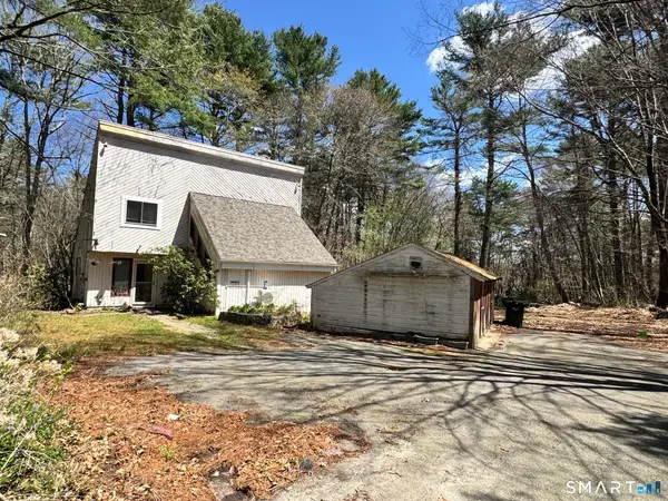 90 Stillman Road, North Stonington, CT 06359