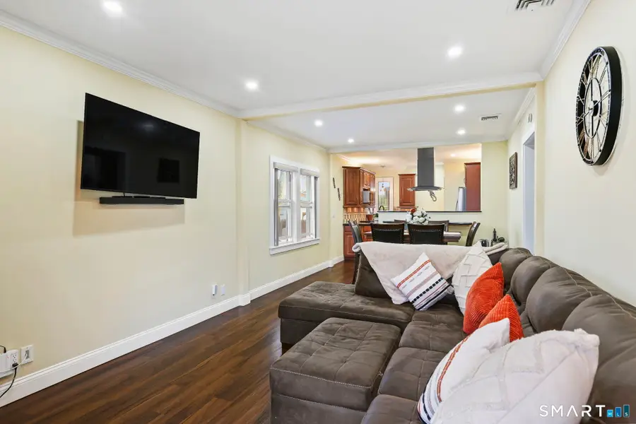 26 Melrose Place, Stamford, CT 06902 - #3