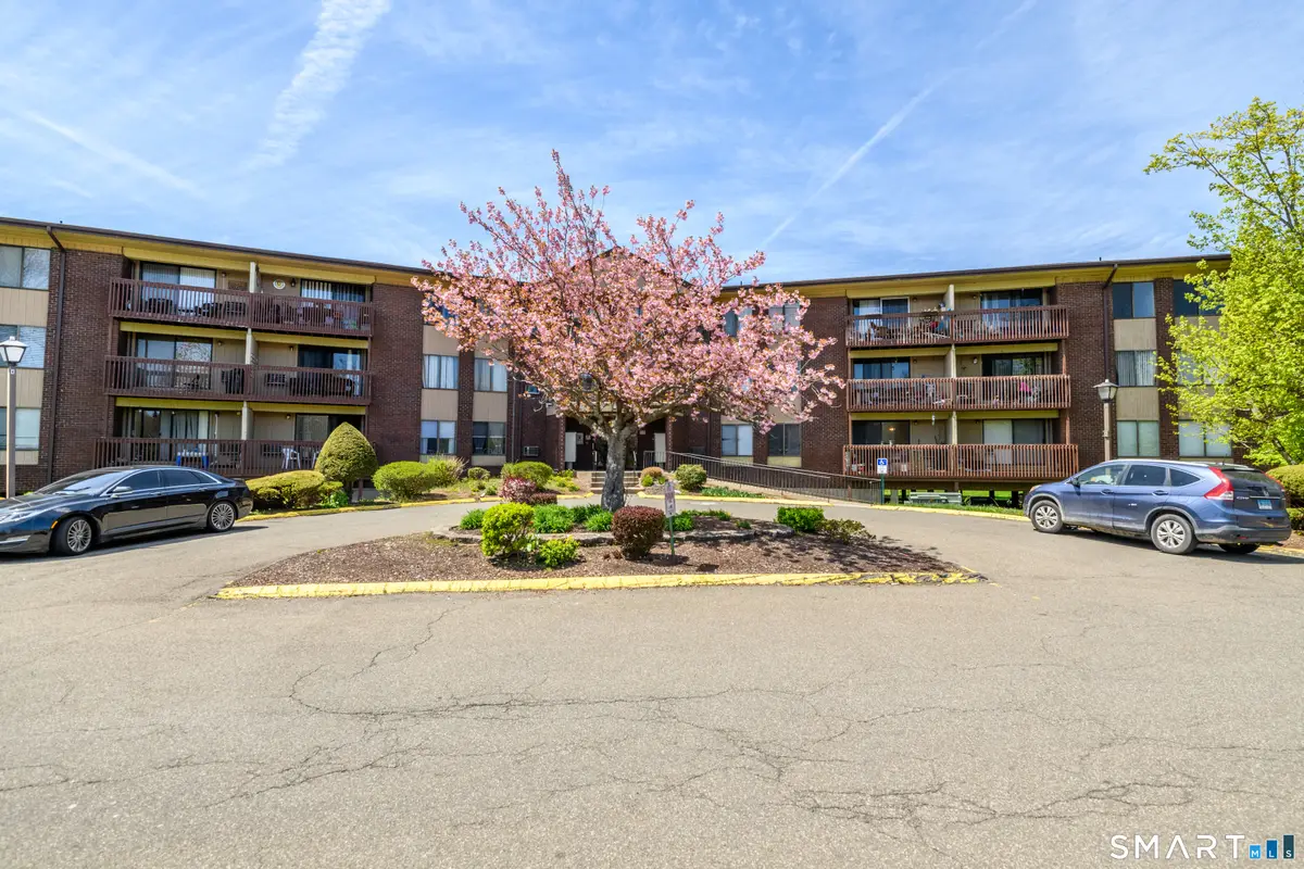 1219 Cromwell Hills Drive #1219, Cromwell, CT 06416 - #1