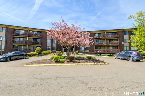 1219 Cromwell Hills Drive #1219, Cromwell, CT 06416
