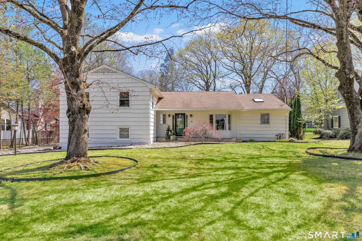 89 Random Road, Fairfield, CT 06825 - #1