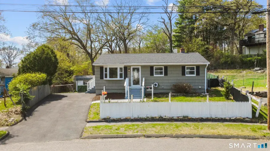 5 Elaine Drive, Ansonia, CT 06401 - #2