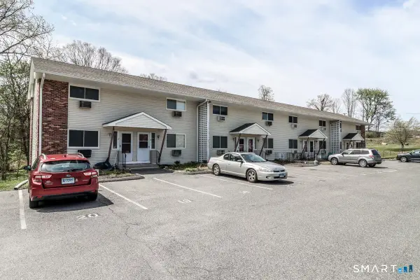 21 Harry Brook Village #21, New Milford, CT 06776