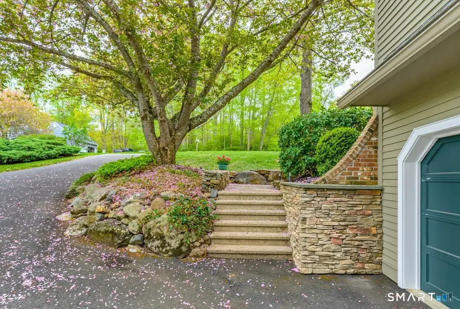 9 Brooks Lane, Ivoryton, CT 06442 - #3