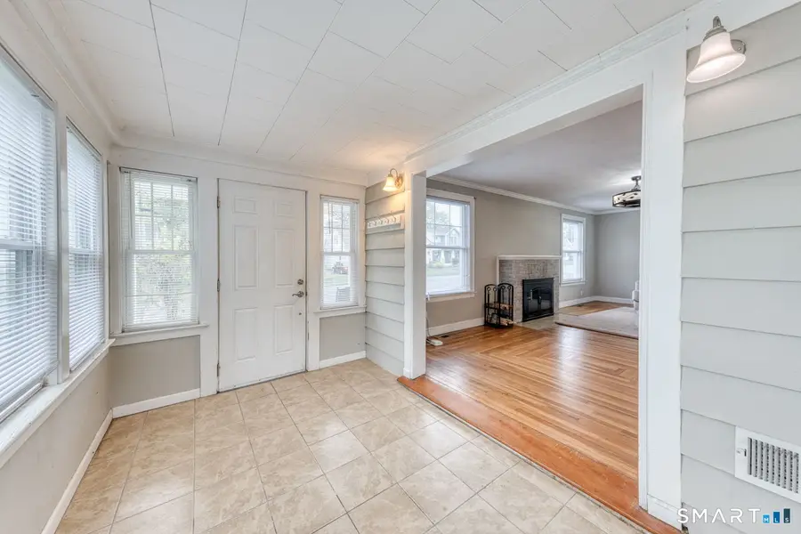 24 Fanway Avenue, Bristol, CT 06010 - #3
