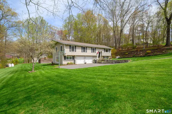 18 Fleetwood Drive, New Fairfield, CT 06812