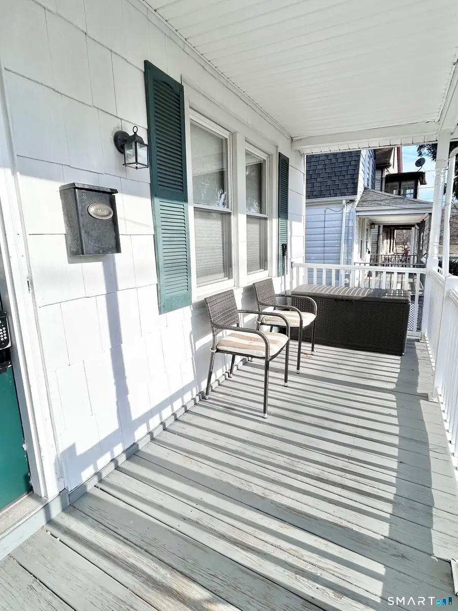 26 Crescent Street, New London, CT 06320 - #3