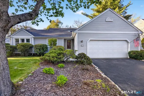 17 Canterbury Road #17, Hamden, CT 06514