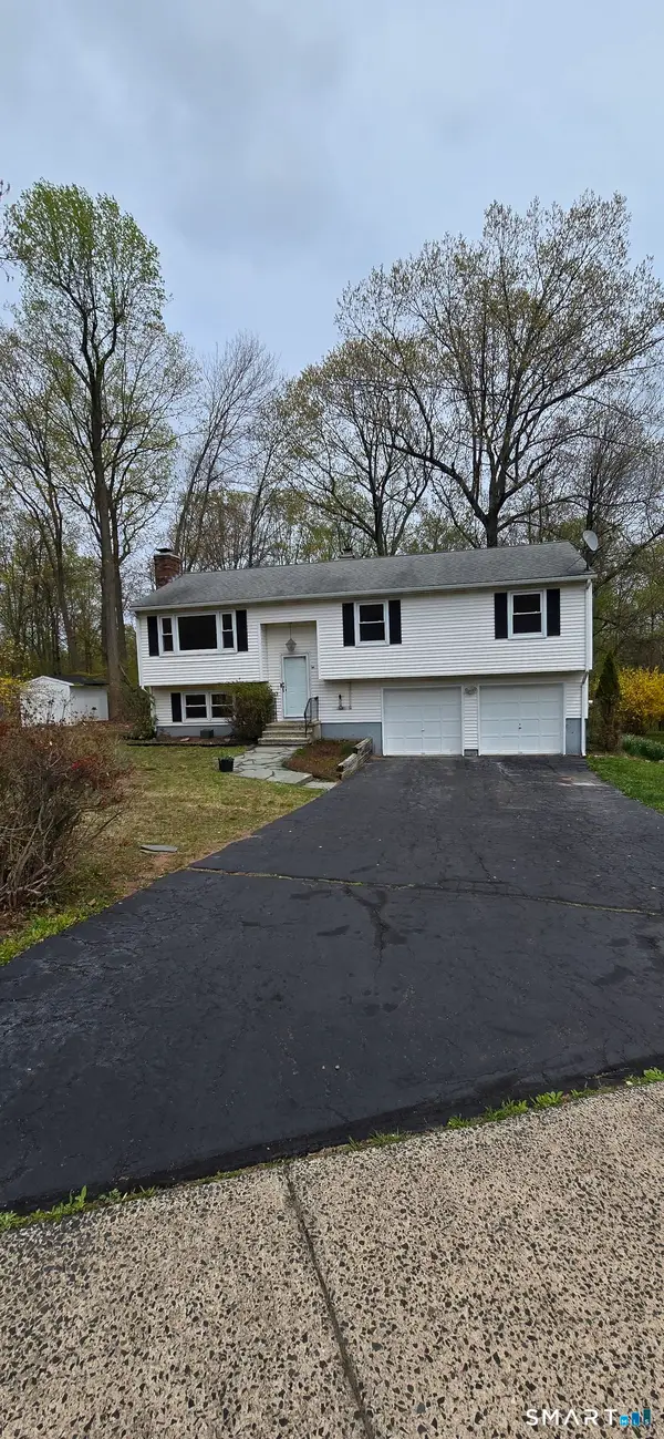 229 Russo Drive, Hamden, CT 06518