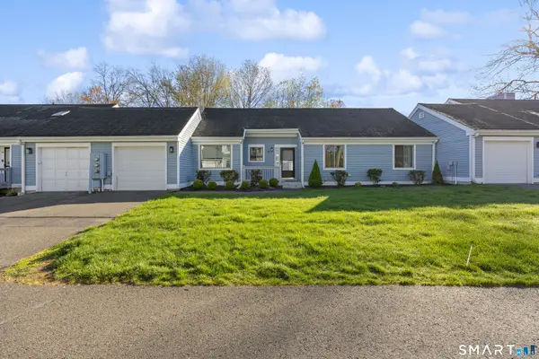 88 Cannon Ridge Drive #88, Watertown, CT 06795
