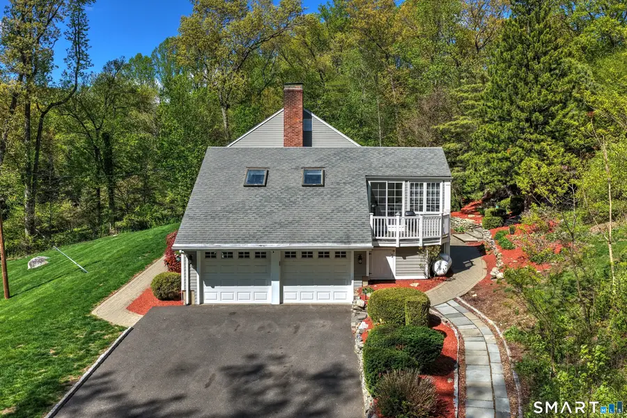 16 Wolf Tree Drive, Woodbridge, CT 06525 - #2