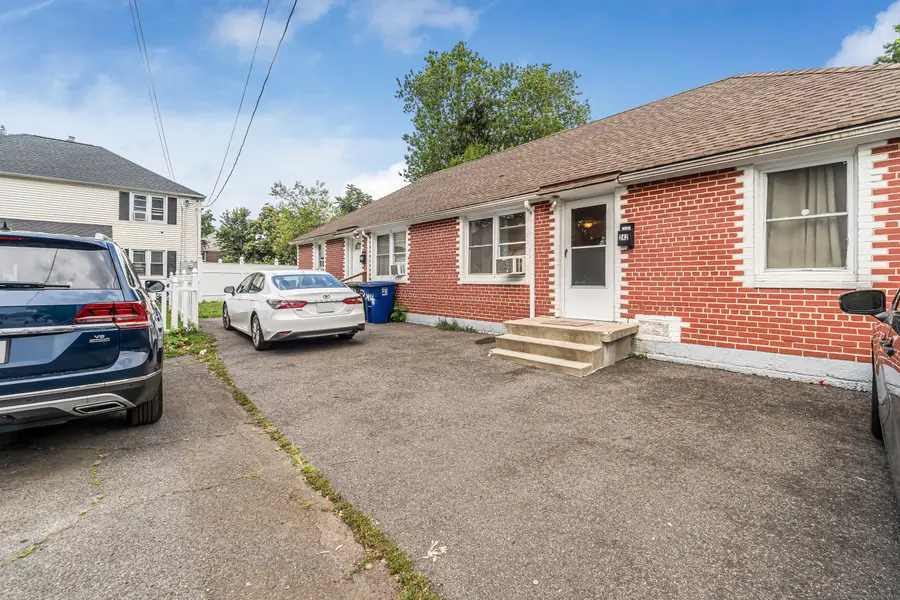 242 Pearl Harbor Street, Bridgeport, CT 06610 - #2
