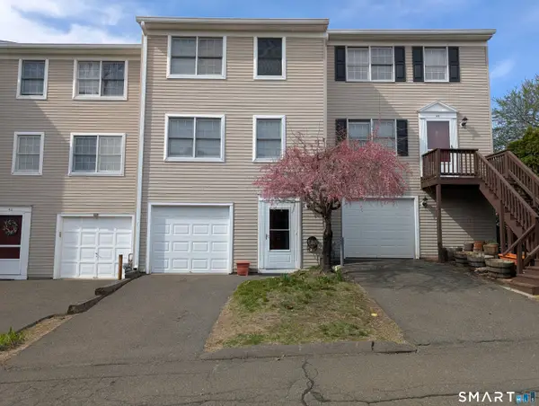63 Summit Commons #63, Derby, CT 06418