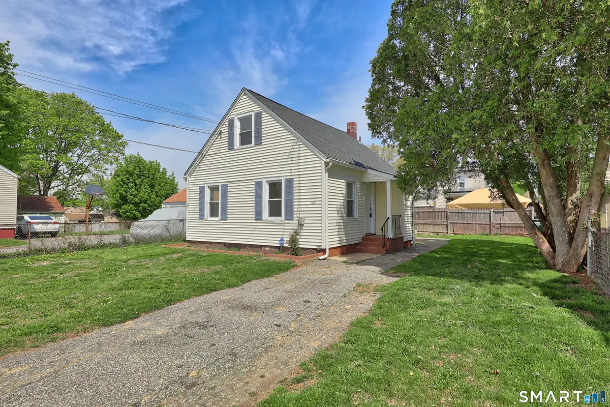 182 Trumbull Avenue, Bridgeport, CT 06606 - #1