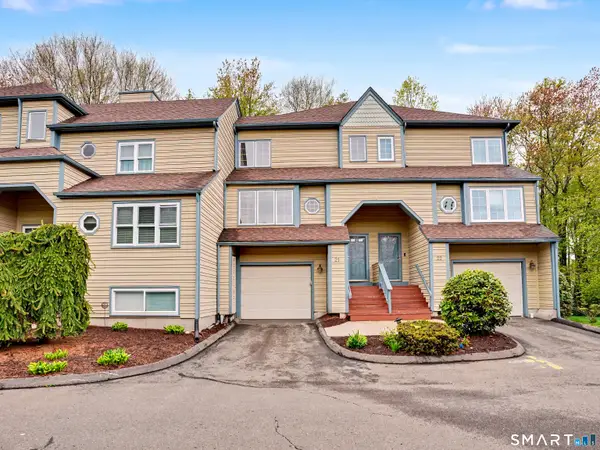 21 L Hermitage Drive #21, Shelton, CT 06484