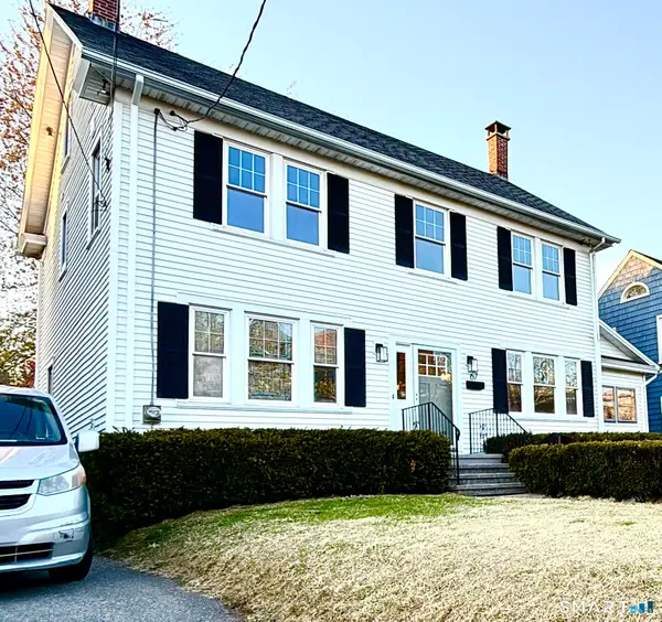 67 Faire Harbour Place, New London, CT 06320