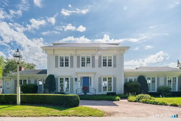 20 Grove Avenue, Groton, CT 06355