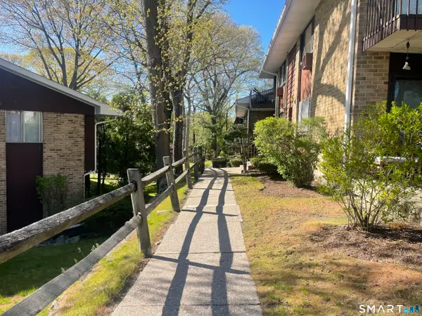 177 Kennedy Drive #177, Bridgeport, CT 06606
