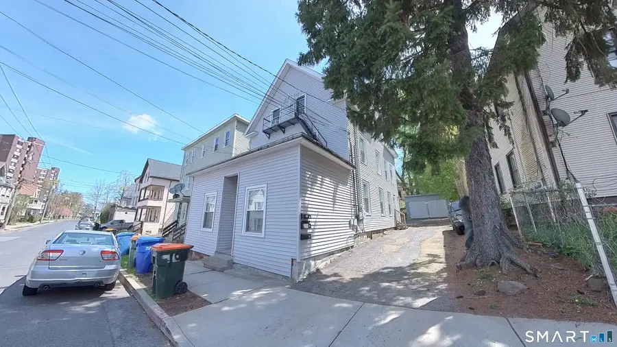 126 Willow Street, Meriden, CT 06450 - #3