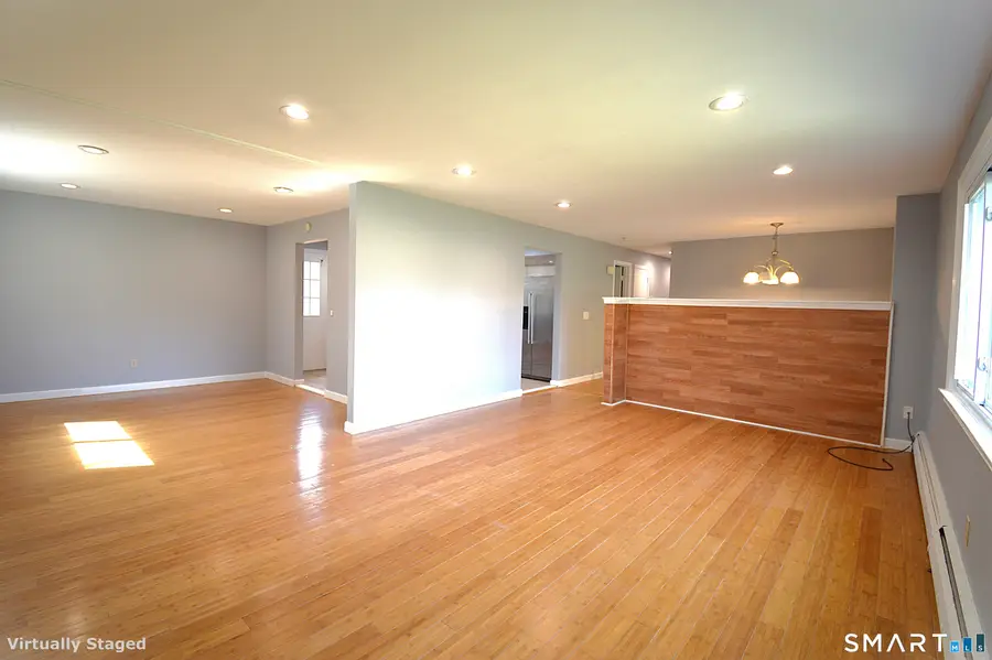 7 Saddle Drive, West Haven, CT 06516 - #3