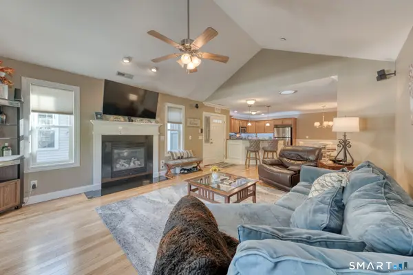 95 South Ridge Lane #E201, Berlin, CT 06037