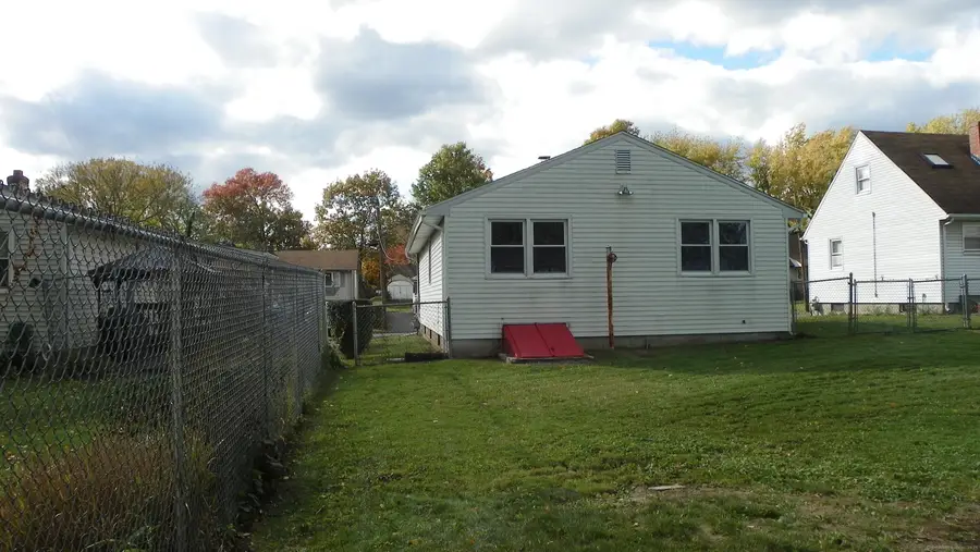 87 Kennedy Drive, New Britain, CT 06051 - #3