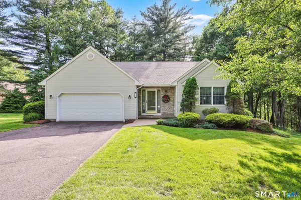 10 Knollwood Circle, Enfield, CT 06082