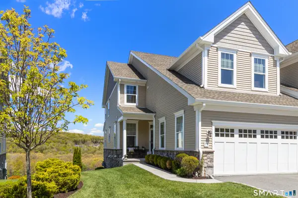 79 Winding Ridge Way #79, Danbury, CT 06810