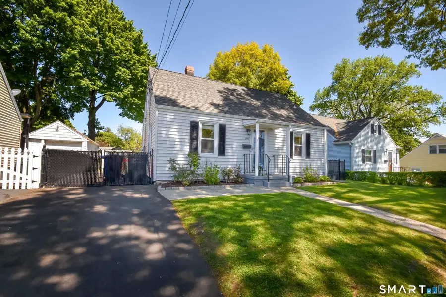 286 Ruth Street, Bridgeport, CT 06606 - #2