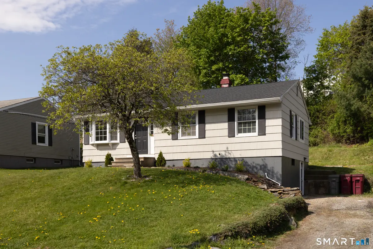 20 Longwood Drive, Naugatuck, CT 06770 - #1