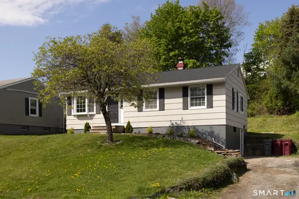 20 Longwood Drive, Naugatuck, CT 06770