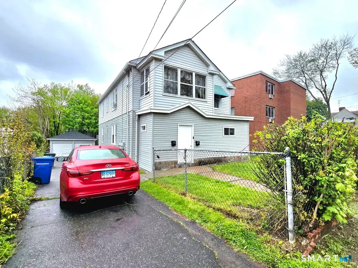 210 Hillside Avenue, Hartford, CT 06106 - #1