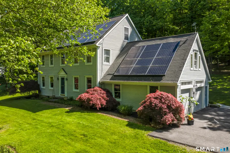 18 Gelding Hill Road, Newtown, CT 06482 - #3