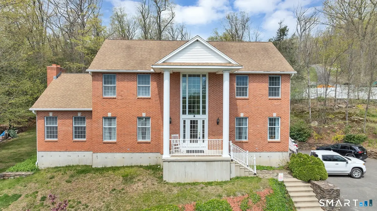 17 Carriage Lane, Woodbury, CT 06798 - #1