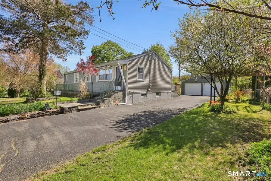 7 Mohawk Drive, Unionville, CT 06085 - #2