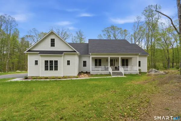 30-1 Lords Meadow Lane, Old Lyme, CT 06371