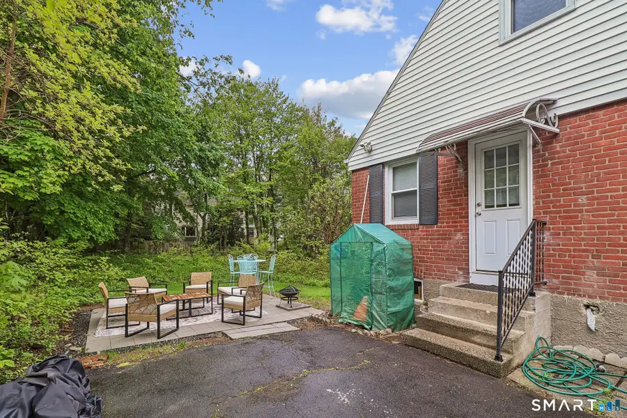 26 Farnsworth Street, Hamden, CT 06517 - #3