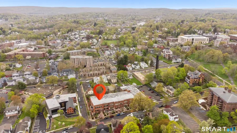 201 College Street #5, Middletown, CT 06457 - #3