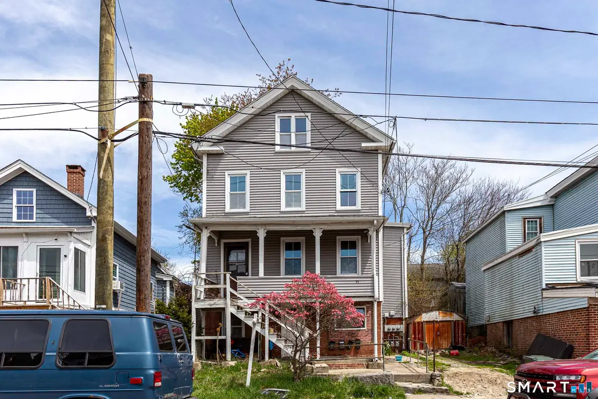 71 Blackhall Street, New London, CT 06320 - #1