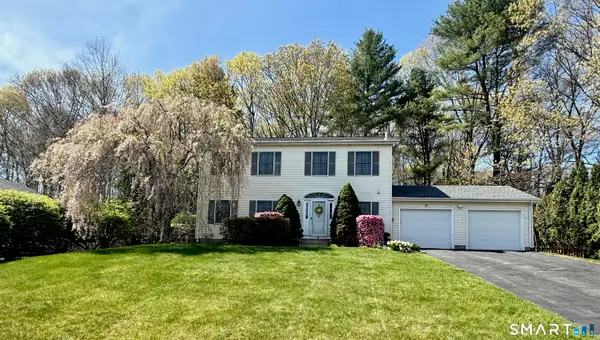 4 Desjardins Drive, Montville, CT 06382
