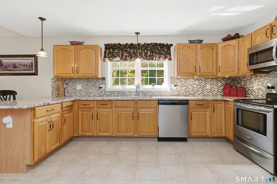 39 Hopkins Hill Road, Naugatuck, CT 06770 - #3